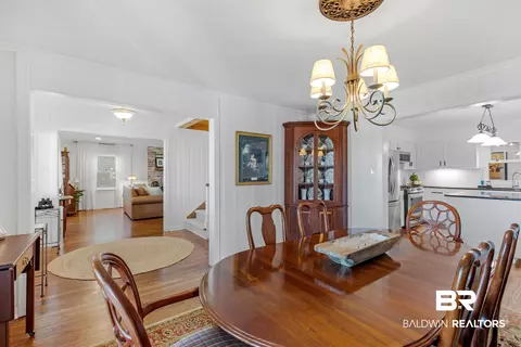 3070 Riverside Dr, Mobile, AL 36605 photo 5