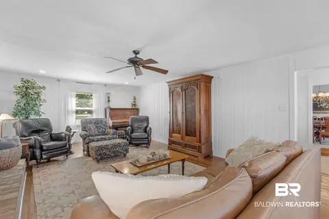 3070 Riverside Dr, Mobile, AL 36605 photo 8