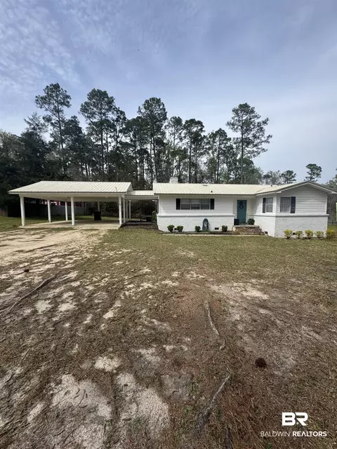 15701 Lee Ave, Bay Minette, AL 36507