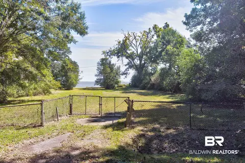 3919 Bay Front Rd, Mobile, AL 36605 photo 2