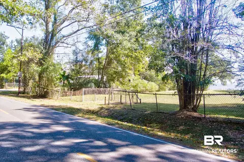 3919 Bay Front Rd, Mobile, AL 36605 photo 3
