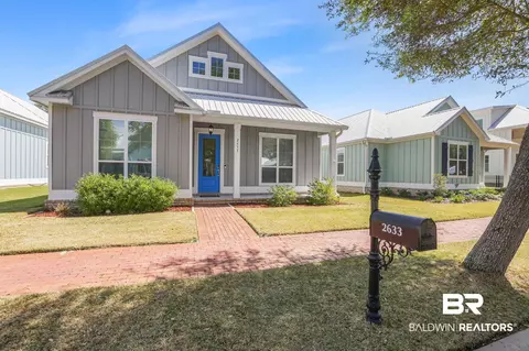 2633 Bienville Ave, Gulf Shores, AL 36542