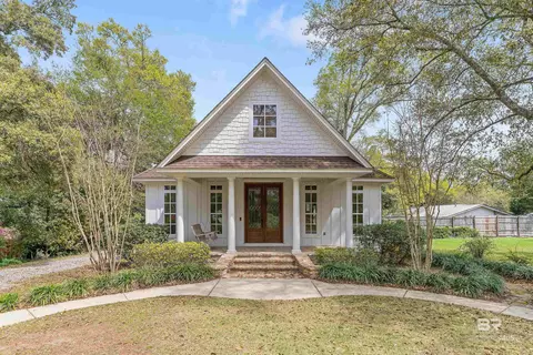 3 Mershon St, Fairhope, AL 36532