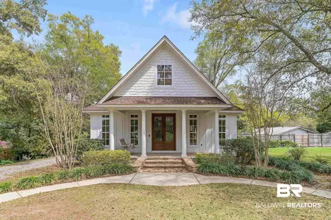 3 Mershon St, Fairhope, AL 36532