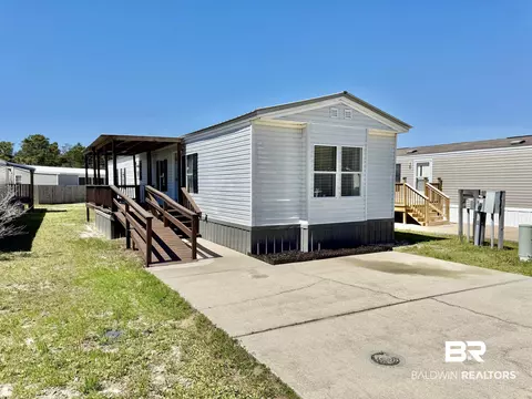 16707 State Highway 180 #44, Gulf Shores, AL 36542