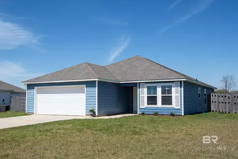 158 Plantation Cir, Summerdale, AL 36580
