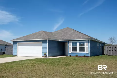 158 Plantation Cir, Summerdale, AL 36580