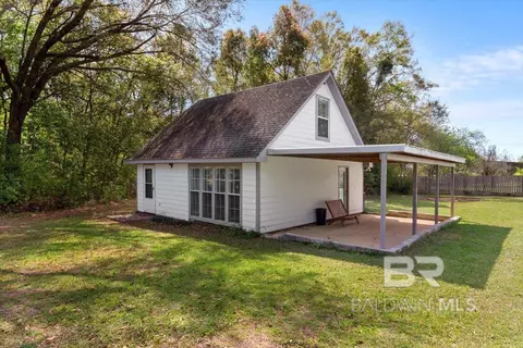 19255 Gunnison Rd, Fairhope, AL 36532