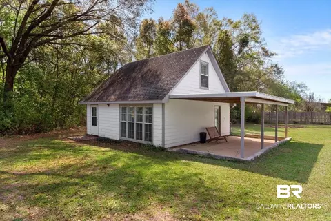 19255 Gunnison Rd, Fairhope, AL 36532