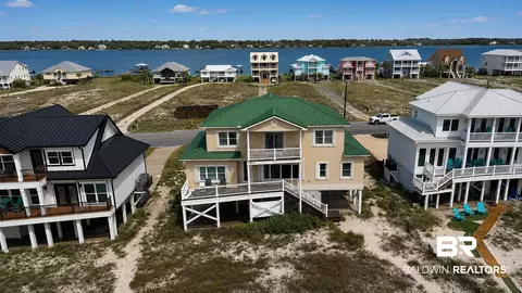 2223 W Beach Blvd, Gulf Shores, AL 36542