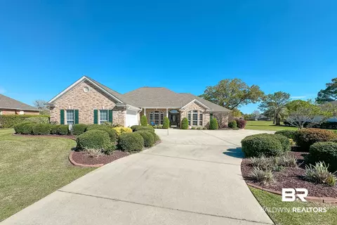 3650 Prestwick Cir, Gulf Shores, AL 36542