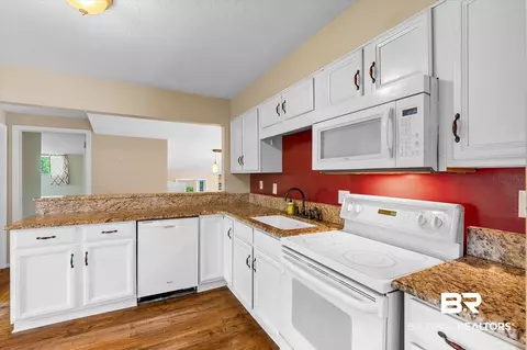 5420 Windmill Dr, Mobile, AL 36693 photo 5