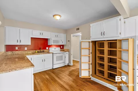 5420 Windmill Dr, Mobile, AL 36693 photo 6