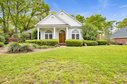 106 Old Mill Rd, Fairhope, AL 36532