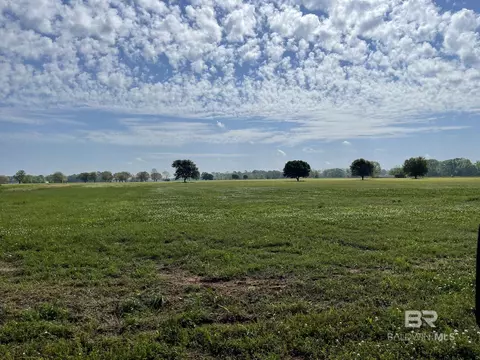18651 Kendrick Rd, Robertsdale, AL 36567