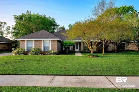 165 Pemberton Loop, Fairhope, AL 36532