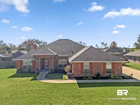 736 Edinburgh Ave, Foley, AL 36535