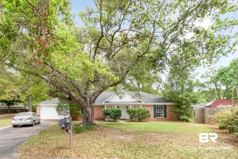 1251 Palmetto Ct, Mobile, AL 36695