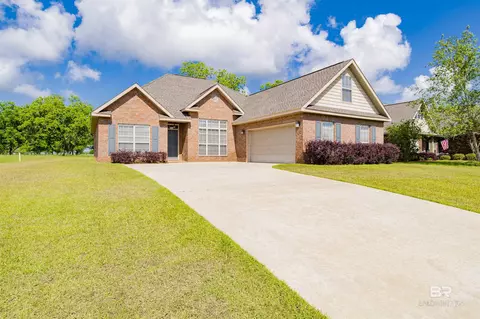 24143 Limerick Ln, Daphne, AL 36526