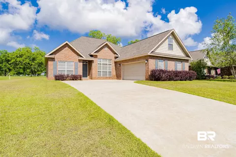 24143 Limerick Ln, Daphne, AL 36526