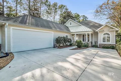 11 Baywalk Dr, Gulf Shores, AL 36542