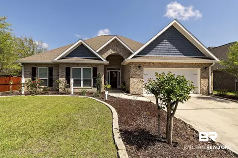 350 Stave Mill Dr, Fairhope, AL 36532