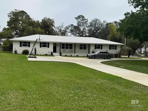 337 Magnolia Dr, Gulf Shores, AL 36542