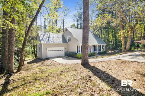 105 Pagan Cir, Daphne, AL 36526