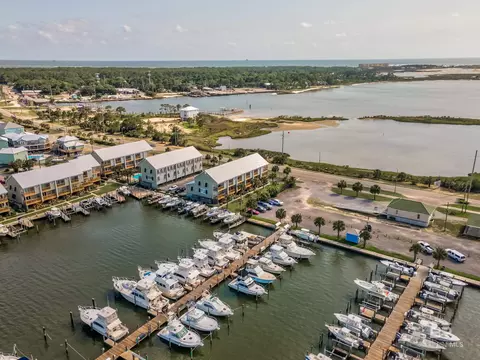 630 Lemoyne Dr #8D, Dauphin Island, AL 36528