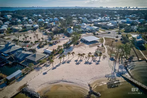 View/Area - 5525 Wolfhead Ave, Orange Beach, AL 36561 photo 2 of 6