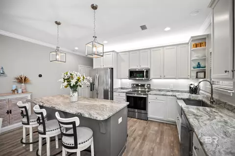 Kitchen - 5525 Wolfhead Ave, Orange Beach, AL 36561 photo 1 of 5