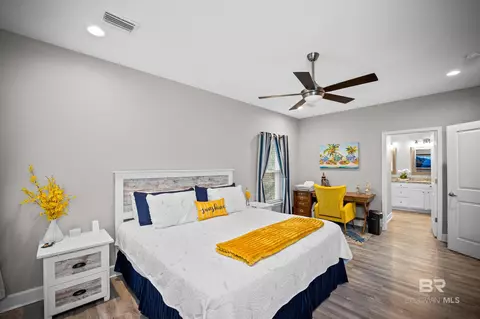 Bedroom - 5525 Wolfhead Ave, Orange Beach, AL 36561 photo 3 of 7