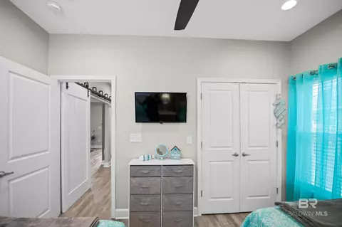 Bedroom - 5525 Wolfhead Ave, Orange Beach, AL 36561 photo 5 of 7