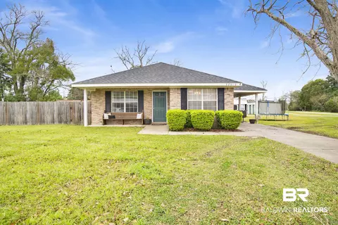 22410 St Paul St, Robertsdale, AL 36567