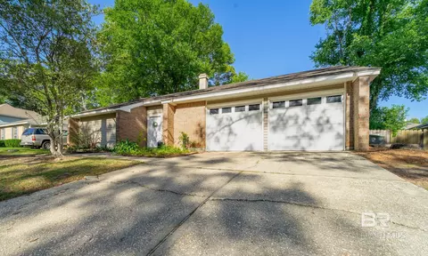 122 Eagle Dr, Daphne, AL 36526 photo 1