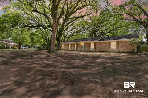 5509 Topanga Dr, Mobile, AL 36609