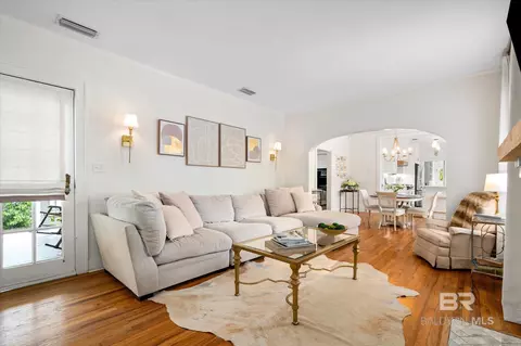 112 Crenshaw St, Mobile, AL 36606 photo 4