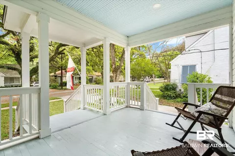 112 Crenshaw St, Mobile, AL 36606 photo 2