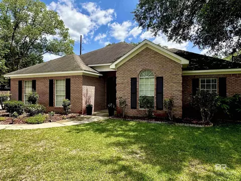 520 Juniper Pl Dr, Foley, AL 36535