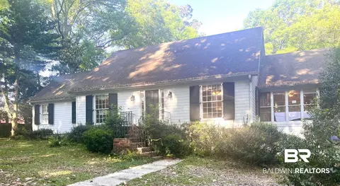 149 Blue Island Ave, Fairhope, AL 36532