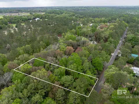 18811 Highland Dr, Fairhope, AL 36532