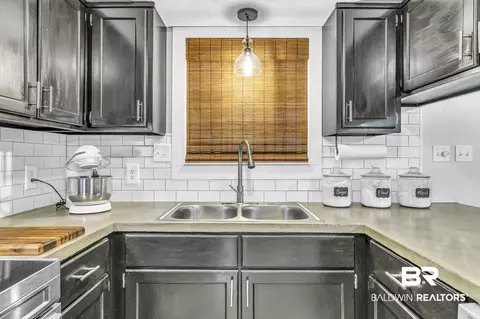 600 N Highway 99, Mcdavid, FL 32568 photo 16