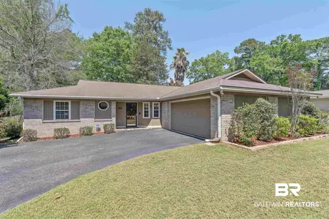 111 Dunbar Loop, Daphne, AL 36526