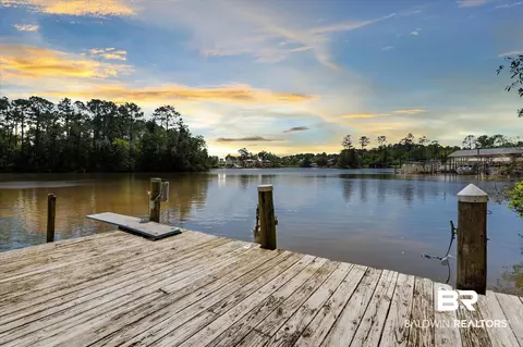 16620 Ferry Rd, Fairhope, AL 36532