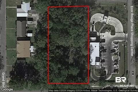 809 Fairhope Ave, Fairhope, AL 36532