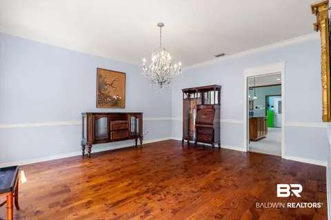 5700 S Regency Ct, Mobile, AL 36609 photo 5
