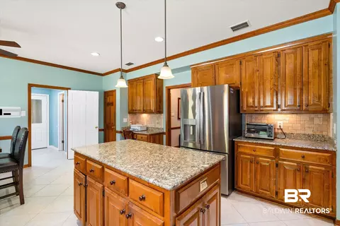 5700 S Regency Ct, Mobile, AL 36609 photo 9