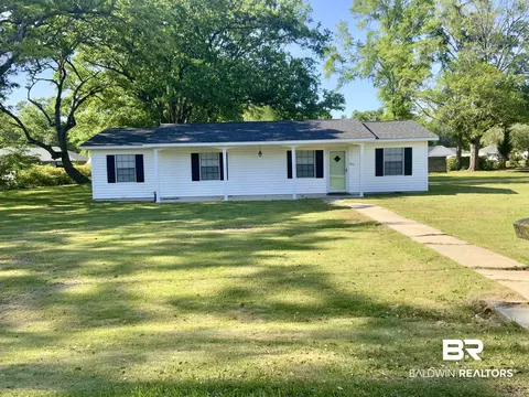 600 W 7th St, Bay Minette, AL 36507