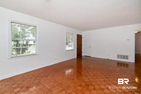 2865 Hilburn Pl, Mobile, AL 36606 photo 3