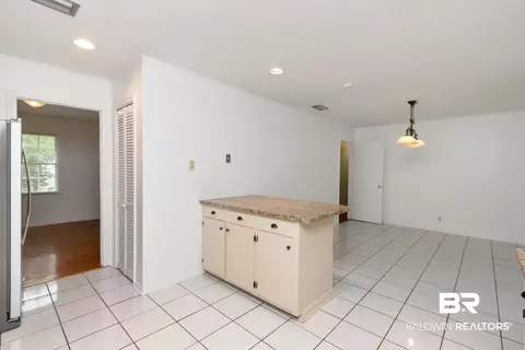 2865 Hilburn Pl, Mobile, AL 36606 photo 13